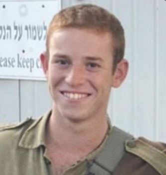 הנצחה- רועי ברקת.JPG