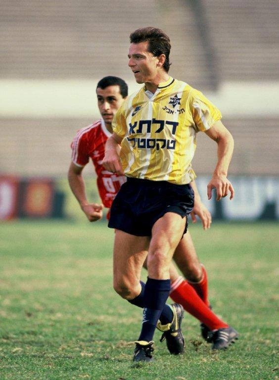 אבי כהן נגד משה סיני בדרבי 07-01-1989.jpg