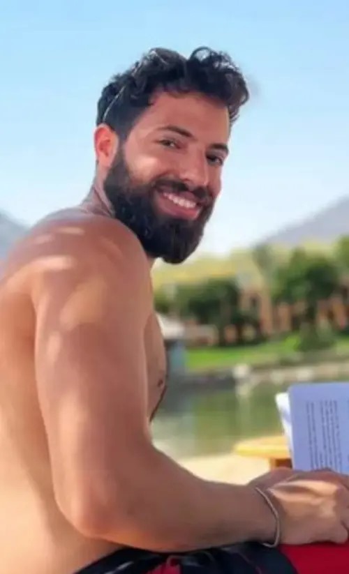 הנצחה- אורי טשרניחובסקי.jpg