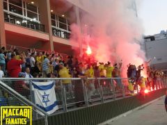 ג'יורי חוץ - קהל.jpg