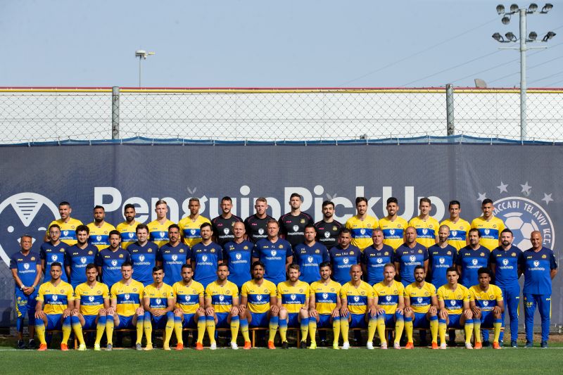 קובץ:תמונה קבוצתית 2020-21.jpg