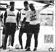 אברהם גרנט ואלון מזרחי לקראת ורדר ברמן-13-09-1994.jpg