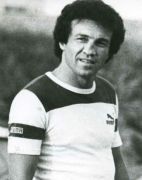 צביקה רוזן-פרופיל.JPG