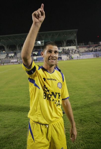 קובץ:אבי נמני עונת 2006-07.jpg