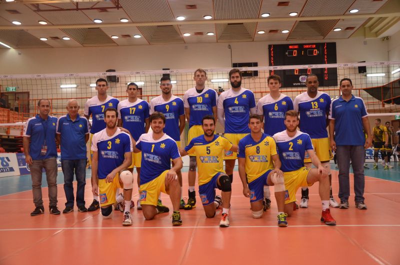 קובץ:כדורעף - תמונה קבוצתית 2017-18.jpg