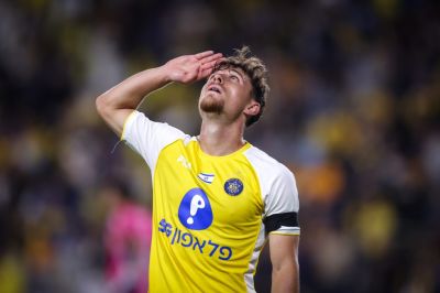 קניקובסקי חוגג שער מול חיפה מחזור 7 מכבי תל אביב - מכבי חיפה 0-2 (ב).jpg