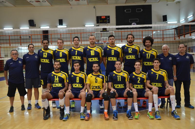 קובץ:כדורעף - תמונה קבוצתית 2016-17.jpg