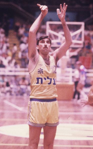 קובץ:לו סילבר- פרופיל.jpg