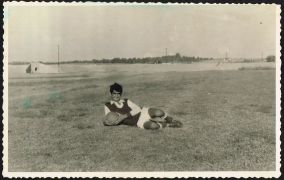 רפי לוי בנערים מכבי תל אביב אוקטובר 1953 - תמונה 1.jpg