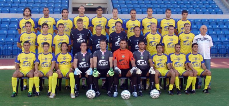 קובץ:תמונה קבוצתית 2006-07.jpg